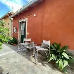The Old Oven House شقة *